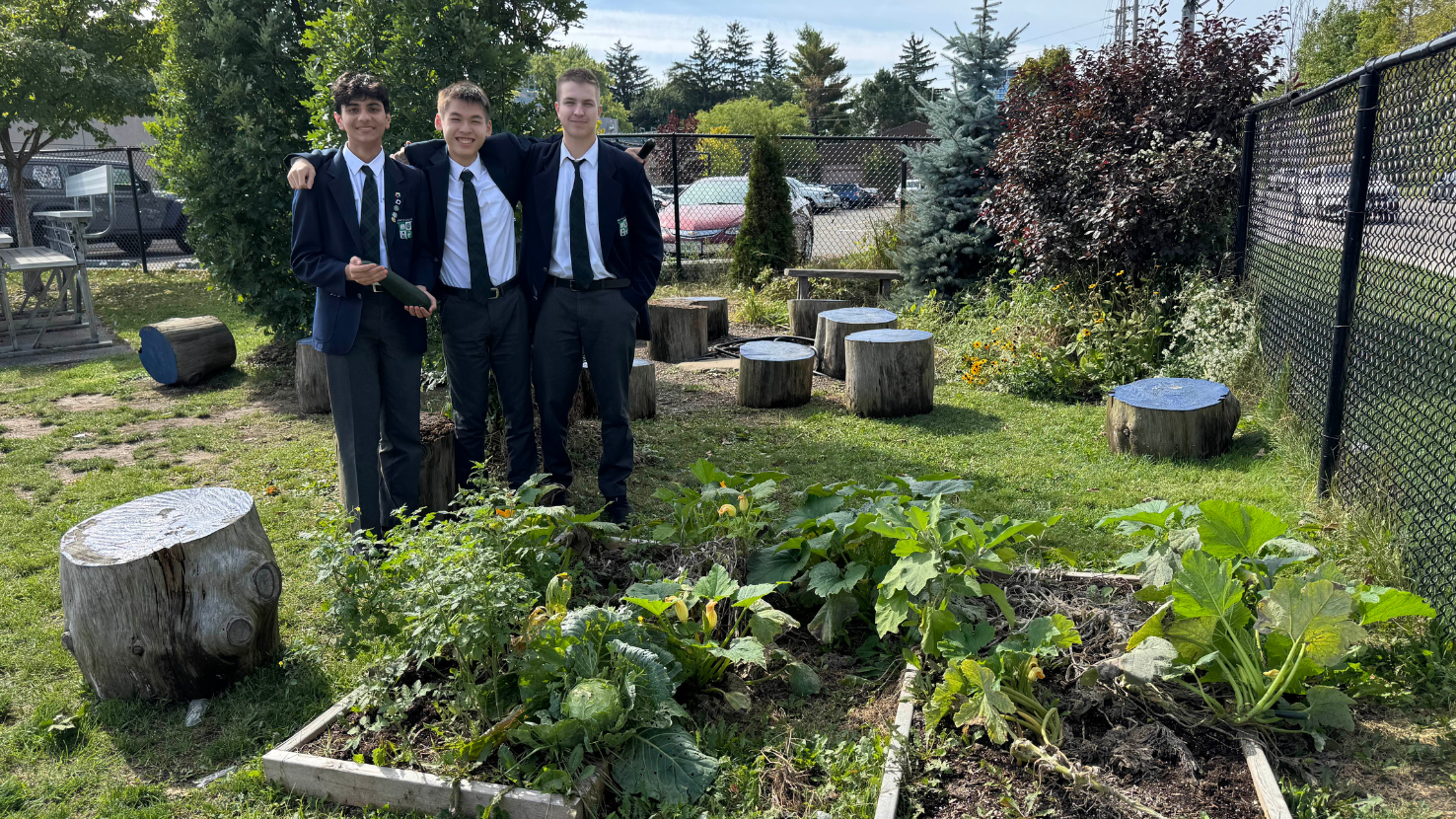 Environment Club Team Grows Food and Gives Back!